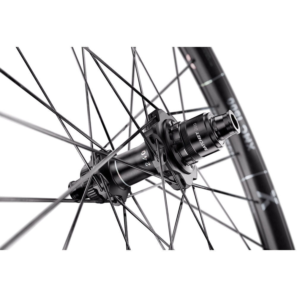 DT Swiss XMC 1500, 30 mm rim, BOOST axle, 29 inch front