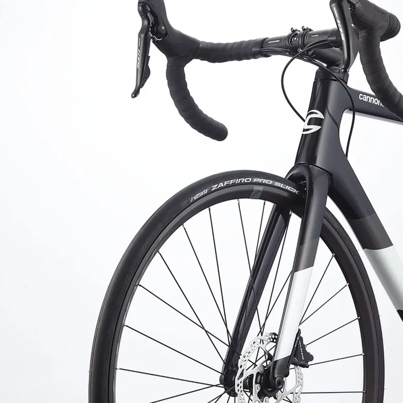 Cannondale SuperSix EVO Carbon Disc 105 Road Bike in Black